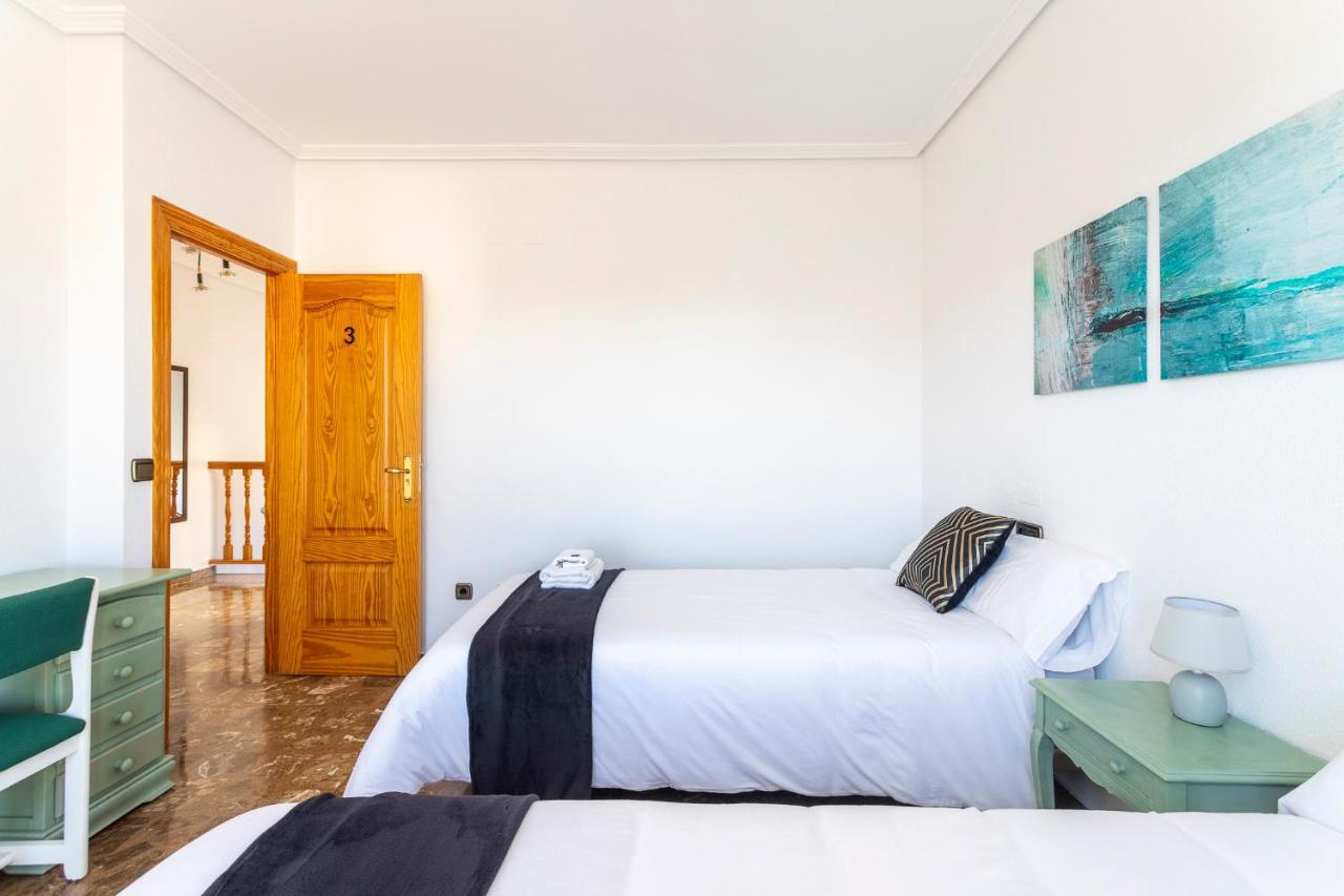 Casa Las Rosas Iniesta エクステリア 写真